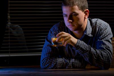 How to avoid snoring? Don't drink alcohol before bedtime. 